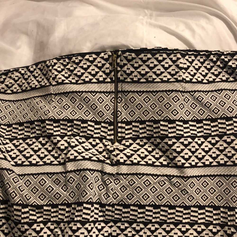 Pattern skirt - Picture 3 of 4